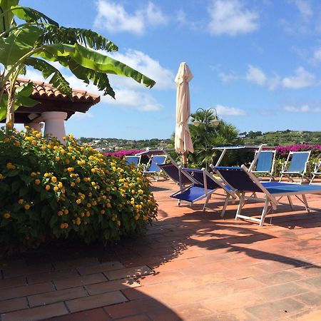 Villetta Con Giardino Esclusivo Di 1000 Mq, Piscina, Tennis, Calcio, Bocce Forio  Екстер'єр фото