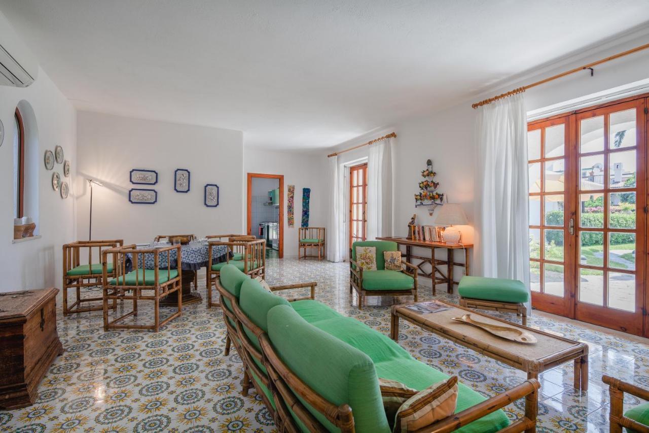 Villetta Con Giardino Esclusivo Di 1000 Mq, Piscina, Tennis, Calcio, Bocce Forio  Екстер'єр фото