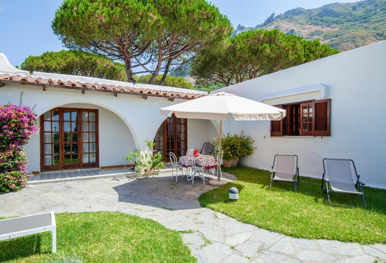 Villetta Con Giardino Esclusivo Di 1000 Mq, Piscina, Tennis, Calcio, Bocce Forio  Екстер'єр фото